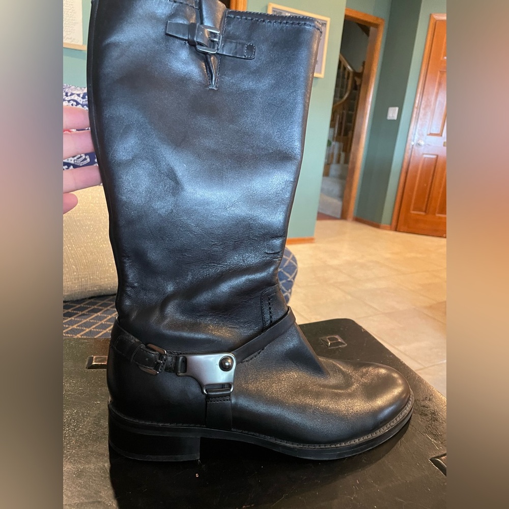 Black tall riding boots size 42 Ecco